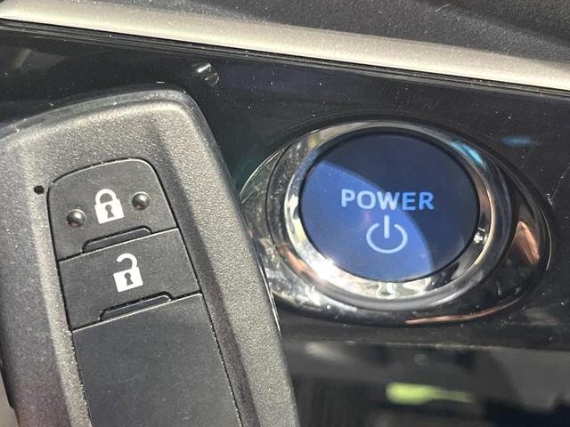 プリウス Sセーフティプラス 純正9インチナビ バックカメラ トヨタセーフティセンス スマートキー レーダークルーズコントロール コーナーセンサー ドライブレコーダー ETC 車線逸脱警報 ステアリングスイッチ(7枚目)