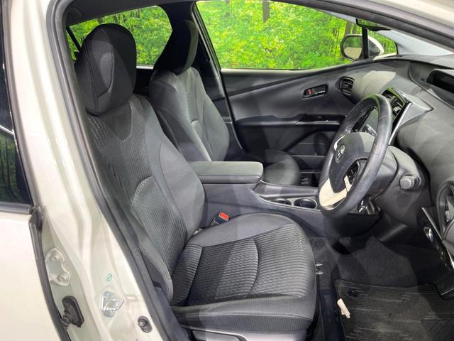 プリウス Sセーフティプラス 純正9インチナビ バックカメラ トヨタセーフティセンス スマートキー レーダークルーズコントロール コーナーセンサー ドライブレコーダー ETC 車線逸脱警報 ステアリングスイッチ(10枚目)