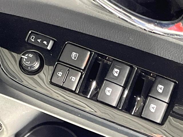 プリウス Sセーフティプラス 純正9インチナビ バックカメラ トヨタセーフティセンス スマートキー レーダークルーズコントロール コーナーセンサー ドライブレコーダー ETC 車線逸脱警報 ステアリングスイッチ(31枚目)