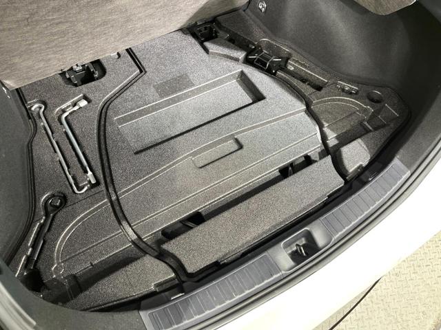 プリウス Sセーフティプラス 純正9インチナビ バックカメラ トヨタセーフティセンス スマートキー レーダークルーズコントロール コーナーセンサー ドライブレコーダー ETC 車線逸脱警報 ステアリングスイッチ(43枚目)