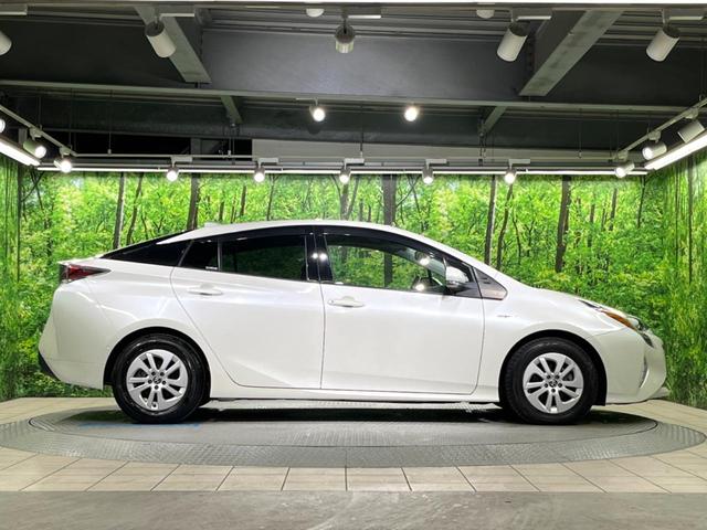 プリウス Sセーフティプラス 純正9インチナビ バックカメラ トヨタセーフティセンス スマートキー レーダークルーズコントロール コーナーセンサー ドライブレコーダー ETC 車線逸脱警報 ステアリングスイッチ(51枚目)