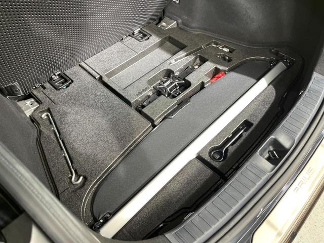 プリウス S モデリスタエアロ バックカメラ 衝突被害軽減システム レーダークルーズ 禁煙車 ドラレコ コーナーセンサー スマートキー LEDヘッド ビルトインETC オートハイビーム 車線逸脱警報 オートライト(43枚目)