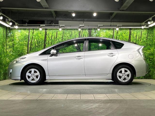 プリウス S 純正SDナビ サイドカメラ 禁煙車 デジタルインナーミラー ドラレコ スマートキー ビルトインETC オートライト オートエアコン 純正15インチアルミ CD DVD再生 地デジ(50枚目)