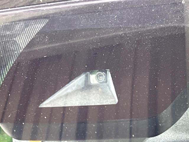 RAV4 アドベンチャー 4WD 純正SDナビ バックカメラ レーダークルーズ 禁煙車 レザーシート パワーシート ドラレコ コーナーセンサー LEDヘッド ビルトインETC 車線逸脱警報 オートライト デュアルエアコン(6枚目)