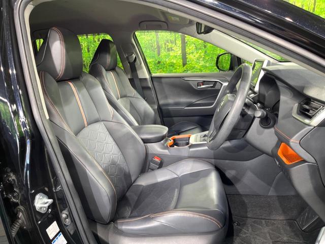 RAV4 アドベンチャー 4WD 純正SDナビ バックカメラ レーダークルーズ 禁煙車 レザーシート パワーシート ドラレコ コーナーセンサー LEDヘッド ビルトインETC 車線逸脱警報 オートライト デュアルエアコン(8枚目)