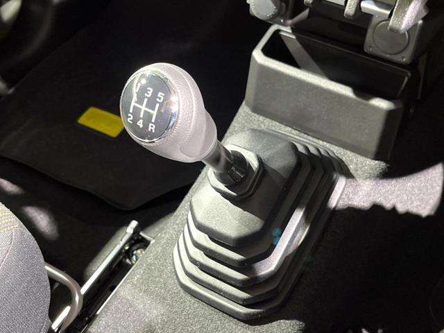 ジムニーシエラ JC 4WD MT車 SDナビ バックカメラ 衝突被害軽減システム 禁煙車 ドラレコ スマートキー LEDヘッド ビルトインETC クルコン 車線逸脱警報 オートライト オートエアコン(37枚目)