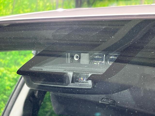 カローラフィールダー ハイブリッド EX トヨタセーフティセンス スマートキー ドライブレコーダー ETC オートエアコン オーディオ クリアランスソナー 純正15インチスチールホイール 車線逸脱警報(3枚目)