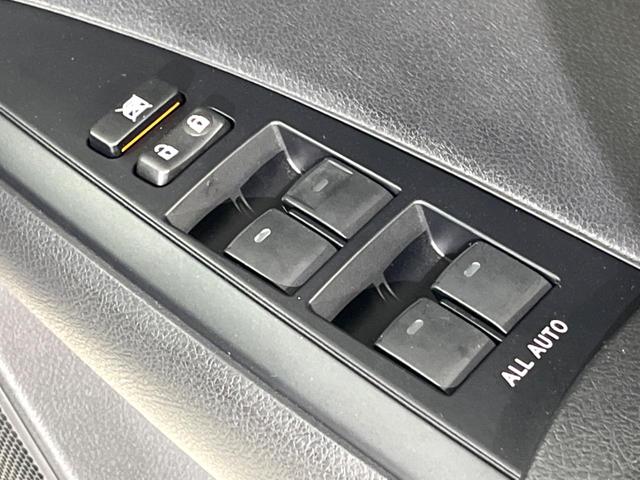 カローラフィールダー ハイブリッド EX トヨタセーフティセンス スマートキー ドライブレコーダー ETC オートエアコン オーディオ クリアランスソナー 純正15インチスチールホイール 車線逸脱警報(24枚目)