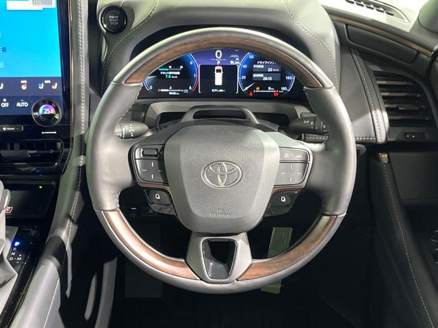 アルファード Ｚ　サンルーフ　両側電動ドア　後席モニター　全周囲カメラ　レーダークルーズ　禁煙車　電動リアゲート　レザー調シート　前席シートエアコン　リアシートエアコン　前後席パワーシート　ドラレコ　コーナーセンサー（12枚目）