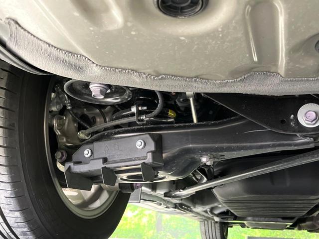 アルファード Ｚ　サンルーフ　両側電動ドア　後席モニター　全周囲カメラ　レーダークルーズ　禁煙車　電動リアゲート　レザー調シート　前席シートエアコン　リアシートエアコン　前後席パワーシート　ドラレコ　コーナーセンサー（21枚目）