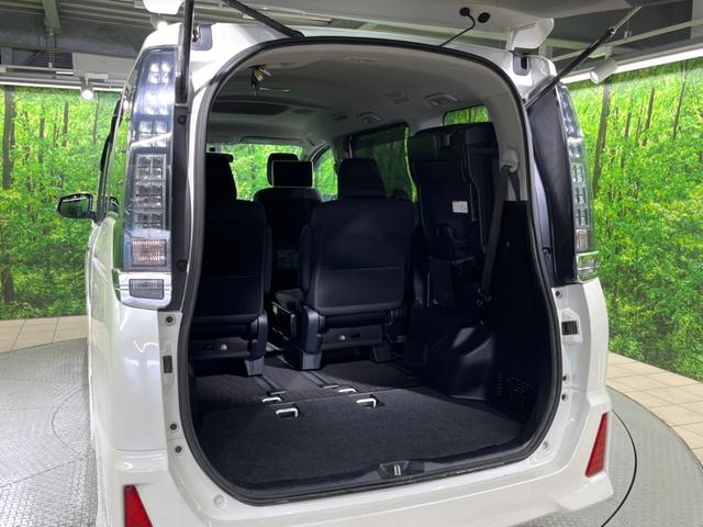 ヴォクシー ZS 煌 両側電動ドア 純正SDナビ バックカメラ 禁煙車 ドラレコ スマートキー LEDヘッド ビルトインETC オートエアコン 純正16インチアルミ リアエアコン Bluetooth フルセグ(40枚目)