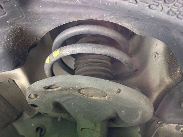 ヴォクシー ZS 煌 両側電動ドア 純正SDナビ バックカメラ 禁煙車 ドラレコ スマートキー LEDヘッド ビルトインETC オートエアコン 純正16インチアルミ リアエアコン Bluetooth フルセグ(41枚目)