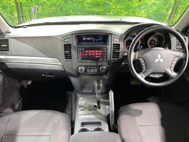 パジェロ ロング エクシード 4WD 純正SDナビ バックカメラ 禁煙車 ドラレコ HIDヘッド ETC クルコン オートライト オートエアコン 純正17インチアルミ Bluetooth CD DVD再生 フルセグ HIDフォグ(2枚目)