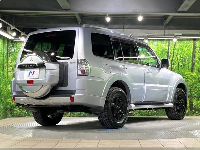 パジェロ ロング エクシード 4WD 純正SDナビ バックカメラ 禁煙車 ドラレコ HIDヘッド ETC クルコン オートライト オートエアコン 純正17インチアルミ Bluetooth CD DVD再生 フルセグ HIDフォグ(18枚目)