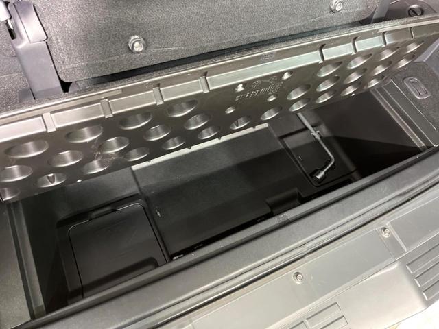 パジェロ ロング エクシード 4WD 純正SDナビ バックカメラ 禁煙車 ドラレコ HIDヘッド ETC クルコン オートライト オートエアコン 純正17インチアルミ Bluetooth CD DVD再生 フルセグ HIDフォグ(42枚目)