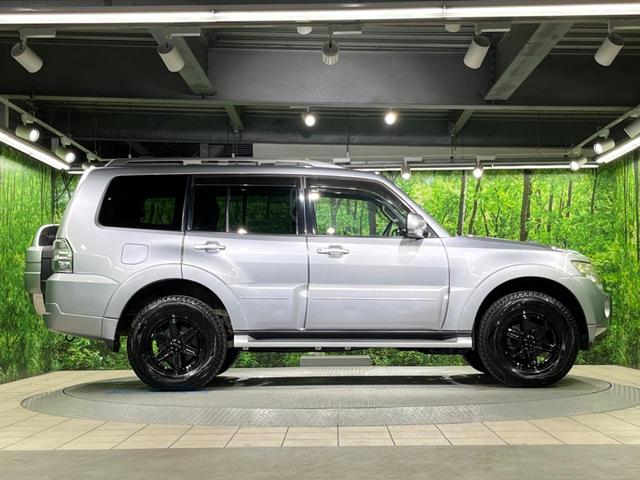 パジェロ ロング エクシード 4WD 純正SDナビ バックカメラ 禁煙車 ドラレコ HIDヘッド ETC クルコン オートライト オートエアコン 純正17インチアルミ Bluetooth CD DVD再生 フルセグ HIDフォグ(55枚目)