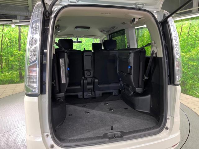 セレナ ハイウェイスター　Ｓ－ハイブリッド　Ｖセレクション　両側電動ドア　純正ＳＤナビ　後席モニター　禁煙車　スマートキー　ＨＩＤヘッド　ビルトインＥＴＣ　クルコン　オートライト　オートエアコン　純正１６インチアルミ　リアエアコン　Ｂｌｕｅｔｏｏｔｈ　ＣＤ（44枚目）