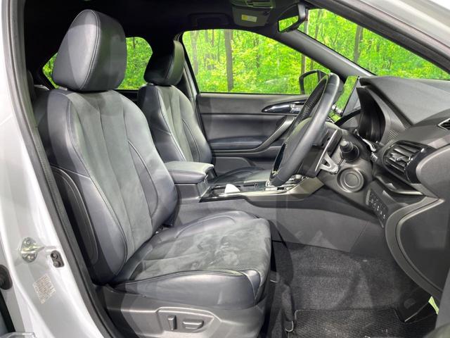 エクリプスクロス ブラックエディション サンルーフ 8インチ純正ナビ マルチアラウンドモニター 三菱e-Assist マイパイロット Bluetooth接続 パワーバックドア シートヒーター パワーシート 純正18インチアルミホイール(8枚目)