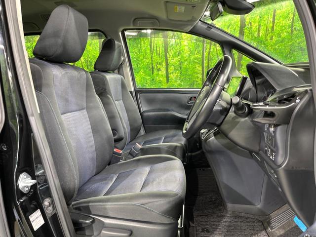 ヴォクシー ZS 煌 フリップダウモニター 純正10インチナビ バックカメラ トヨタセーフティセンス 両側パワースライドドア スマートキー ETC オートライト オートエアコン(8枚目)