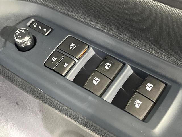 ヴォクシー ZS 煌 フリップダウモニター 純正10インチナビ バックカメラ トヨタセーフティセンス 両側パワースライドドア スマートキー ETC オートライト オートエアコン(34枚目)