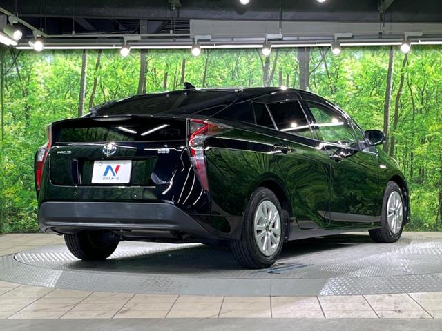 プリウス Ｓセーフティプラス　純正９インチナビ　トヨタセーフティーセンス　バックカメラ　レーダークルーズコントロール　ＥＴＣ　ドライブレコーダー　コーナーセンサー　オートマチックハイビーム　車線逸脱警報　パークアシスト（17枚目）