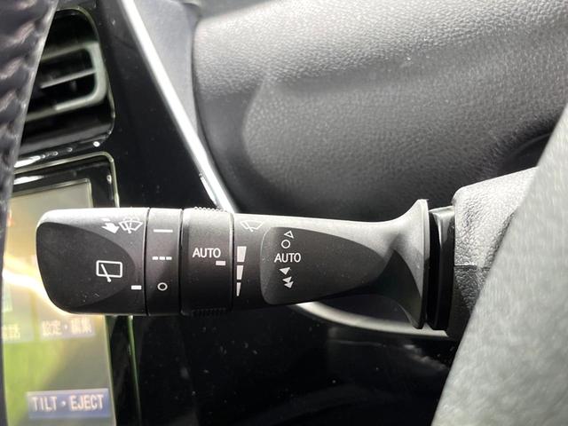 プリウス Ｓセーフティプラス　純正９インチナビ　トヨタセーフティーセンス　バックカメラ　レーダークルーズコントロール　ＥＴＣ　ドライブレコーダー　コーナーセンサー　オートマチックハイビーム　車線逸脱警報　パークアシスト（28枚目）