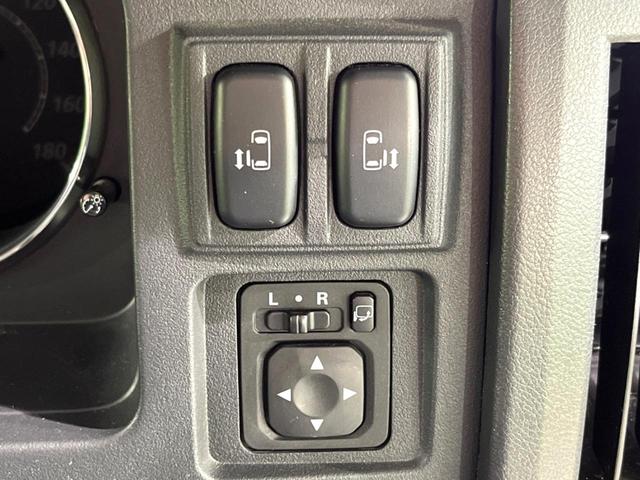 デリカＤ：５ Ｇ　パワーパッケージ　両側電動ドア　ＳＤナビ　バックカメラ　禁煙車　ドラレコ　ＨＩＤヘッド　ビルトインＥＴＣ　クルコン　オートライト　オートエアコン　純正１６インチアルミ　Ｂｌｕｅｔｏｏｔｈ　ＣＤ　ＤＶＤ再生　フルセグ（5枚目）