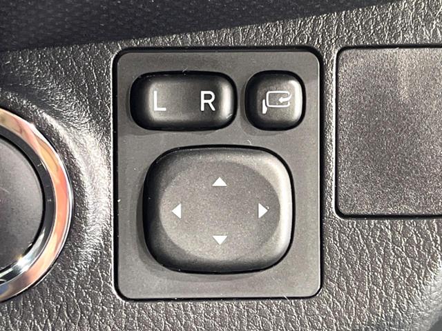 ヴィッツ U SDナビ 衝突被害軽減システム 禁煙車 シートヒーター ドラレコ コーナーセンサー スマートキー LEDヘッド ビルトインETC オートハイビーム 車線逸脱警報 オートライト オートエアコン(24枚目)