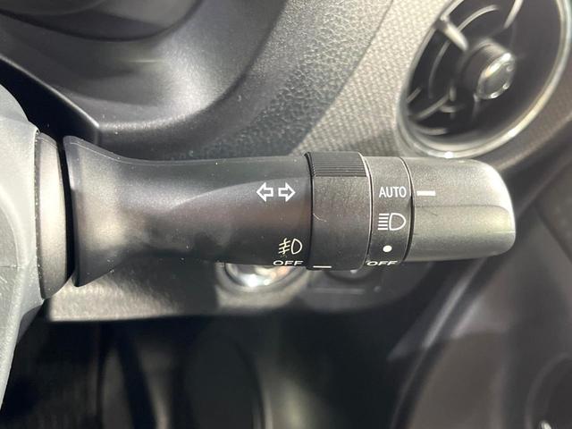 ヴィッツ U SDナビ 衝突被害軽減システム 禁煙車 シートヒーター ドラレコ コーナーセンサー スマートキー LEDヘッド ビルトインETC オートハイビーム 車線逸脱警報 オートライト オートエアコン(26枚目)