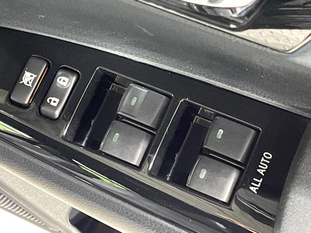 カローラフィールダー ハイブリッドG ダブルバイビー 純正ナビ バックカメラ トヨタセーフティセンス スマートキー ETC シートヒーター オートエアコン オートライト ステアリングスイッチ 純正16インチアルミホイール(28枚目)