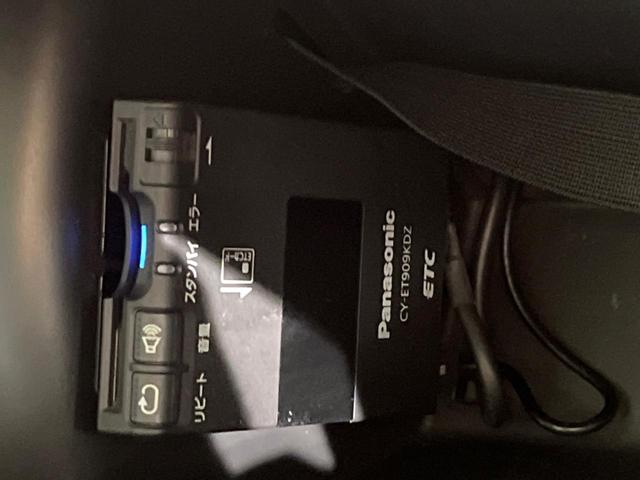 フィットハイブリッド Lパッケージ 純正SDナビ バックカメラ 禁煙車 スマートキー LEDヘッド ETC クルコン オートエアコン 純正16インチアルミ Bluetooth CD DVD再生 地デジ(6枚目)