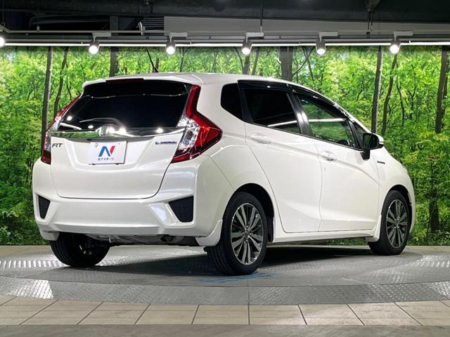 フィットハイブリッド Lパッケージ 純正SDナビ バックカメラ 禁煙車 スマートキー LEDヘッド ETC クルコン オートエアコン 純正16インチアルミ Bluetooth CD DVD再生 地デジ(17枚目)