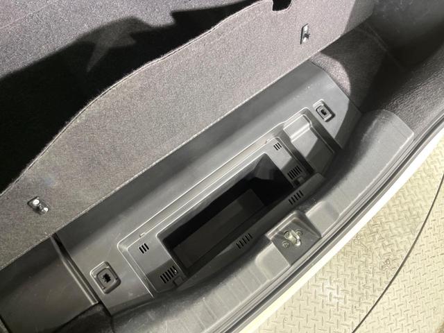 フィットハイブリッド Lパッケージ 純正SDナビ バックカメラ 禁煙車 スマートキー LEDヘッド ETC クルコン オートエアコン 純正16インチアルミ Bluetooth CD DVD再生 地デジ(42枚目)