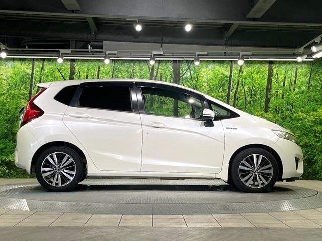 フィットハイブリッド Lパッケージ 純正SDナビ バックカメラ 禁煙車 スマートキー LEDヘッド ETC クルコン オートエアコン 純正16インチアルミ Bluetooth CD DVD再生 地デジ(51枚目)