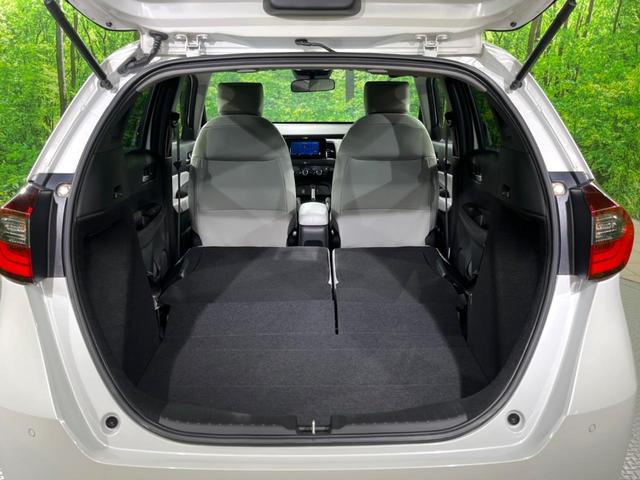 フィット ホーム バックカメラ 衝突被害軽減システム レーダークルーズ 禁煙車 ハーフレザーシート コーナーセンサー スマートキー LEDヘッド ETC オートハイビーム 車線逸脱警報 オートライト オートエアコン(10枚目)