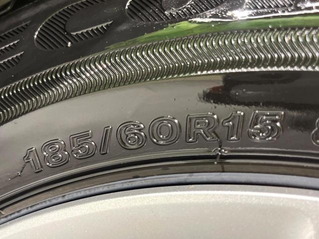 フィット ホーム バックカメラ 衝突被害軽減システム レーダークルーズ 禁煙車 ハーフレザーシート コーナーセンサー スマートキー LEDヘッド ETC オートハイビーム 車線逸脱警報 オートライト オートエアコン(47枚目)