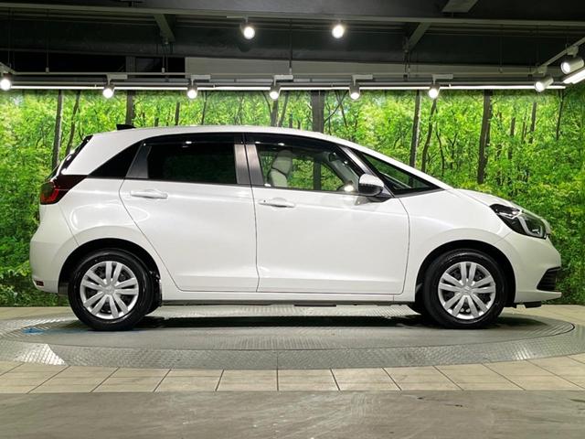 フィット ホーム バックカメラ 衝突被害軽減システム レーダークルーズ 禁煙車 ハーフレザーシート コーナーセンサー スマートキー LEDヘッド ETC オートハイビーム 車線逸脱警報 オートライト オートエアコン(53枚目)