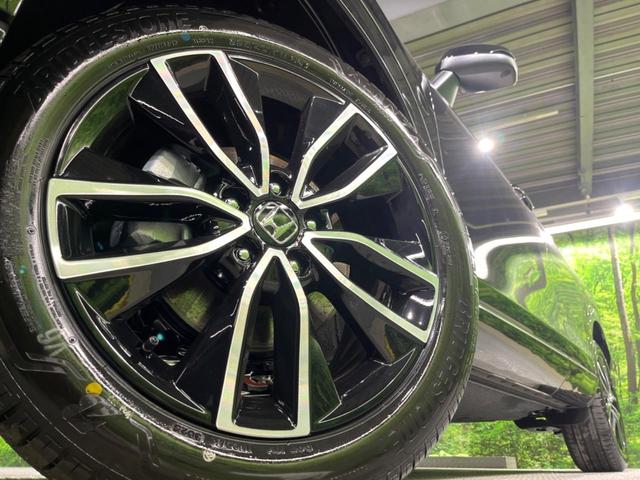 ヴェゼル e:HEV Z 全周囲カメラ 衝突被害軽減システム 電動リアゲート ハーフレザーシート コーナーセンサー スマートキー LEDヘッド 純正18インチアルミ オートハイビーム 車線逸脱警報 オートライト(13枚目)