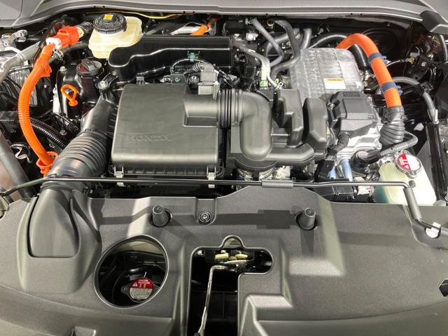 ヴェゼル e:HEV Z 全周囲カメラ 衝突被害軽減システム 電動リアゲート ハーフレザーシート コーナーセンサー スマートキー LEDヘッド 純正18インチアルミ オートハイビーム 車線逸脱警報 オートライト(18枚目)