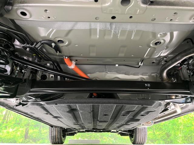 ヴェゼル e:HEV Z 全周囲カメラ 衝突被害軽減システム 電動リアゲート ハーフレザーシート コーナーセンサー スマートキー LEDヘッド 純正18インチアルミ オートハイビーム 車線逸脱警報 オートライト(19枚目)