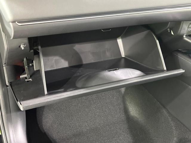 ヴェゼル e:HEV Z 全周囲カメラ 衝突被害軽減システム 電動リアゲート ハーフレザーシート コーナーセンサー スマートキー LEDヘッド 純正18インチアルミ オートハイビーム 車線逸脱警報 オートライト(21枚目)