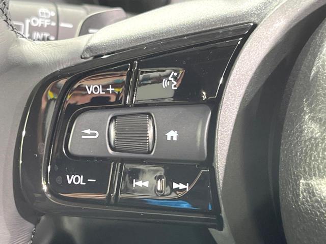 ヴェゼル e:HEV Z 全周囲カメラ 衝突被害軽減システム 電動リアゲート ハーフレザーシート コーナーセンサー スマートキー LEDヘッド 純正18インチアルミ オートハイビーム 車線逸脱警報 オートライト(25枚目)