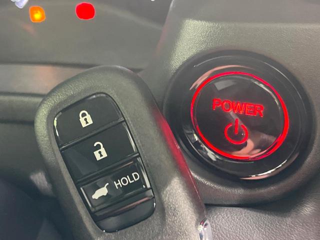 ヴェゼル e:HEV Z 全周囲カメラ 衝突被害軽減システム 電動リアゲート ハーフレザーシート コーナーセンサー スマートキー LEDヘッド 純正18インチアルミ オートハイビーム 車線逸脱警報 オートライト(30枚目)