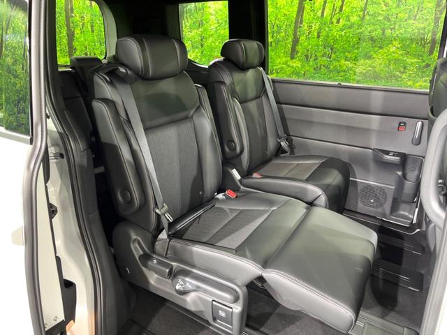 ステップワゴン e:HEVスパーダ 両側電動ドア バックカメラ 衝突被害軽減システム レーダークルーズ 電動リアゲート ハーフレザーシート コーナーセンサー スマートキー LEDヘッド 純正16インチアルミ オートハイビーム(22枚目)