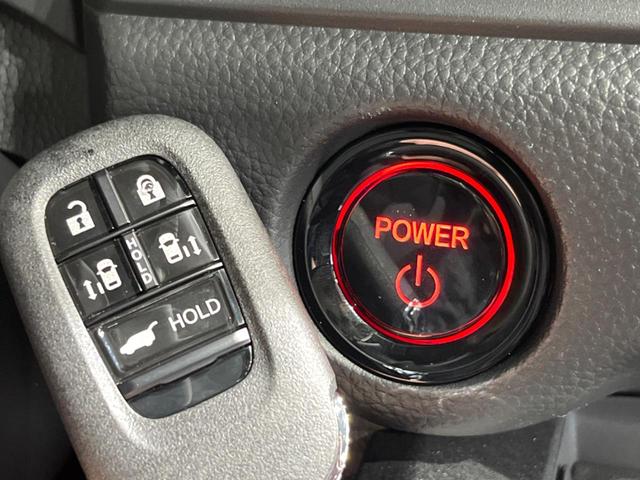 ステップワゴン e:HEVスパーダ 両側電動ドア バックカメラ 衝突被害軽減システム レーダークルーズ 電動リアゲート ハーフレザーシート コーナーセンサー スマートキー LEDヘッド 純正16インチアルミ オートハイビーム(32枚目)