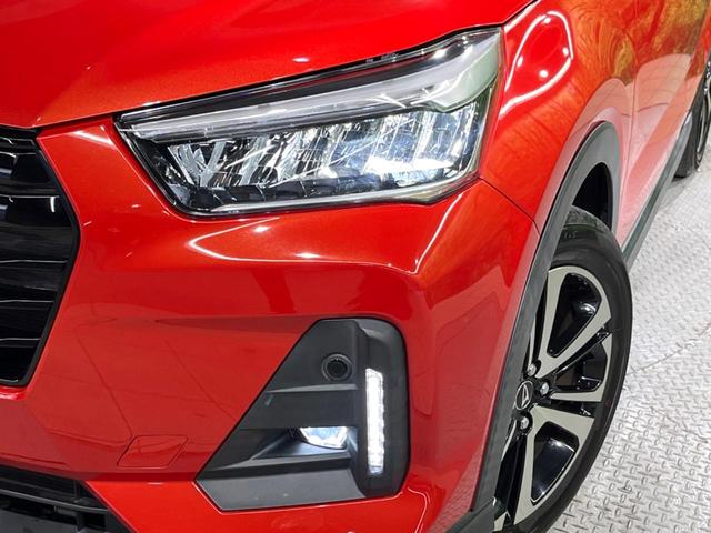 ロッキー プレミアム　純正９型ナビ　バックカメラ　衝突被害軽減システム　レーダークルーズ　禁煙車　ドラレコ　コーナーセンサー　スマートキー　ＬＥＤヘッド　ＥＴＣ　純正１７インチアルミ　オートハイビーム　車線逸脱警報（12枚目）