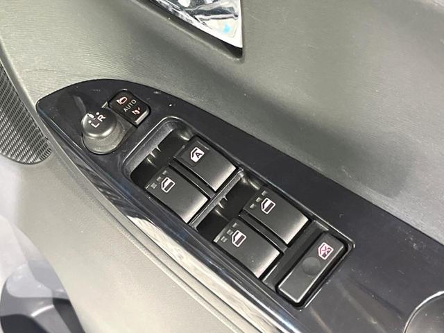 タント カスタムＲＳ　トップエディションＳＡＩＩ　ナビ　両側電動ドア　バックカメラ　スマートアシスト　禁煙車　ハーフレザーシート　スマートキー　ＬＥＤヘッド　ＥＴＣ　純正１５インチアルミ　オートライト　オートエアコン　Ｂｌｕｅｔｏｏｔｈ　ＣＤ（22枚目）