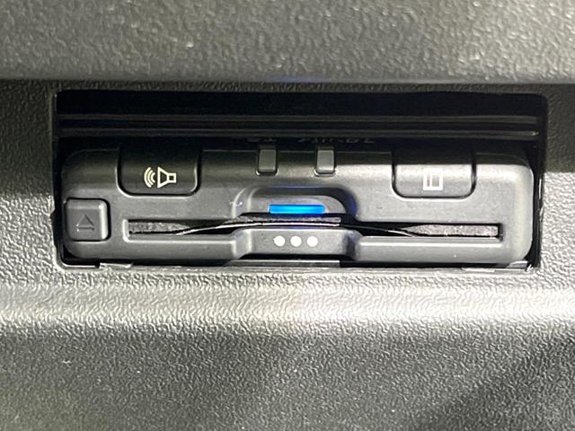 【ＥＴＣ】高速道路の料金所をストレスなく通過！話題のスポットやサービスエリアに多い「スマートＩＣ」利用時は必須のアイテムです。当店でセットアップを実施、ご納車当日からすぐにご利用いただけます！