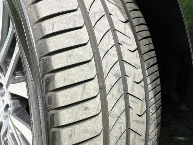 ヴェルファイア 2.5Z Gエディション サンルーフ フリップダウンモニター 純正10インチナビ バックカメラ 両側パワースライドドア パワーシート パワーオットマン ステアリングヒーター コーナーセンサー スマートキー ETC(62枚目)