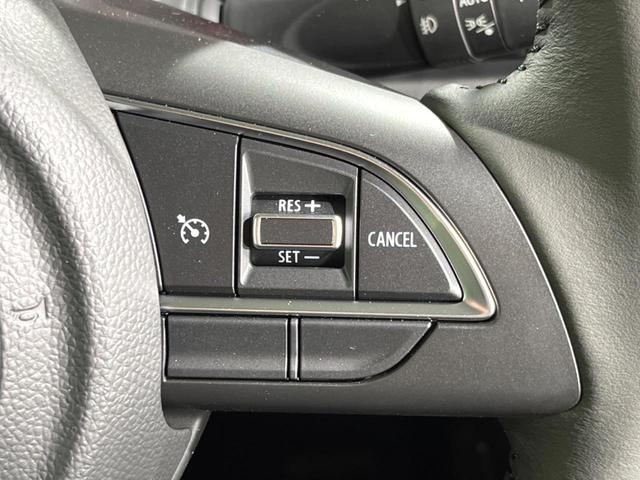【クルーズコントロール】高速道路もラクラク走行。アクセルを離しても一定速度で走行ができ、長距離運転時の負担を軽減！加速・減速も簡単なスイッチ操作で調整できます。